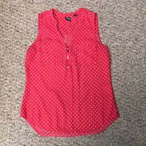 5/$20 🎉 Pink polka dot top